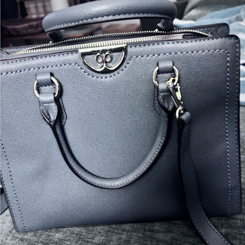 Beautiful Nine West Handbag